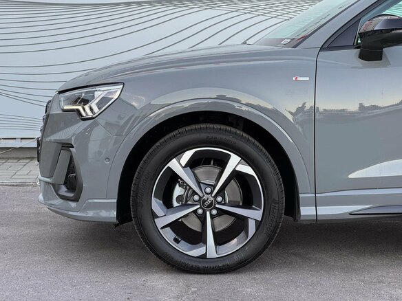 2026 Audi Q3 35 TFSI II (F3), серый, 3890000 рублей - вид 2