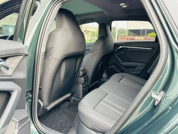 2022 Audi A3 Sportback 35 TFSI IV (8Y), зелёный, 1980000 рублей - вид 4