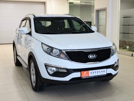 2014 Kia Sportage III Рестайлинг, белый, 1500000 рублей, вид 2