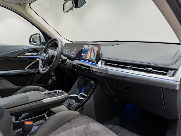 2026 BMW X1 Long 25Li xDrive III (U11/U12), серый, 6000000 рублей - вид 10