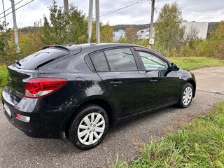 2013 Chevrolet Cruze I Рестайлинг, чёрный, 650000 рублей, вид 3