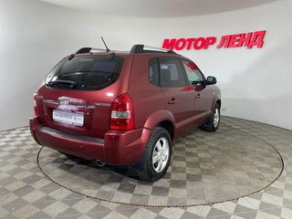 2006 Hyundai Tucson I, красный, 695000 рублей, вид 4