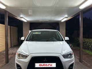 2013 Mitsubishi ASX I Рестайлинг, белый, 1430000 рублей, вид 2