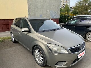 2011 Kia Ceed I Рестайлинг, серебристый, 550000 рублей, вид 1