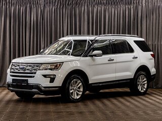 2018 Ford Explorer V Рестайлинг 2, белый, 2595000 рублей, вид 1