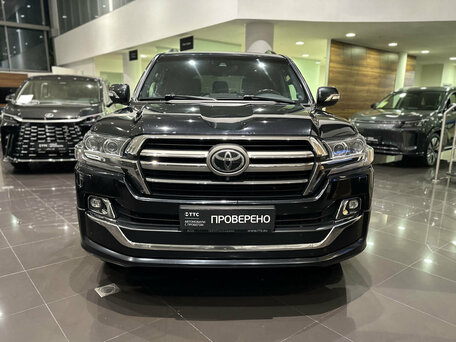 2019 Toyota Land Cruiser 200 Series Рестайлинг 2, чёрный, 6930000 рублей, вид 2