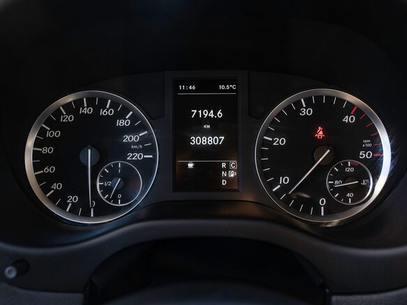 2016 Mercedes-Benz Vito 119 BlueTEC L2 III (W447), чёрный, 3200000 рублей - вид 11