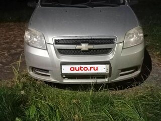 2010 Chevrolet Aveo I Рестайлинг, серебристый, 500000 рублей, вид 2