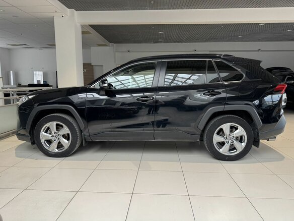 2021 Toyota RAV4 V (XA50), чёрный, 3188000 рублей - вид 6