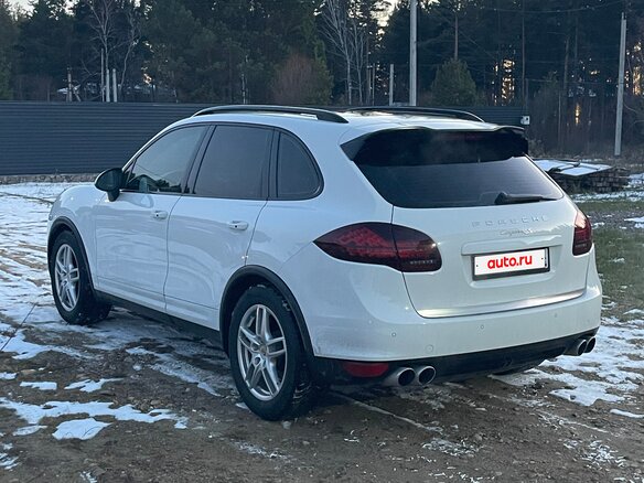2012 Porsche Cayenne S II (958), белый, 1700000 рублей - вид 3