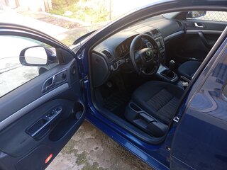 2010 Skoda Octavia II (A5) Рестайлинг, синий, 700000 рублей, вид 4