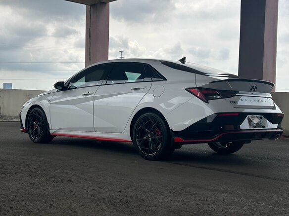2023 Hyundai Elantra VII (CN7) Рестайлинг, белый, 2191000 рублей - вид 2