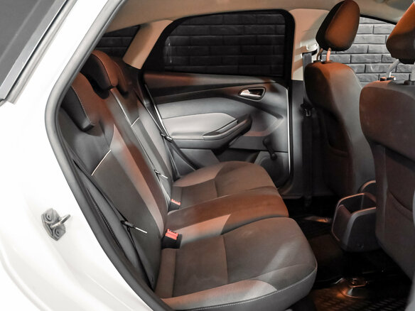 2012 Ford Focus III, белый, 850000 рублей - вид 17