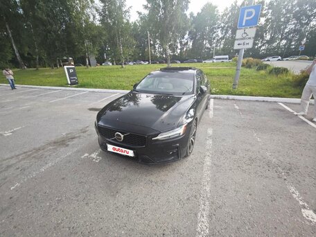2023 Volvo S60 III, чёрный, 3520000 рублей, вид 5