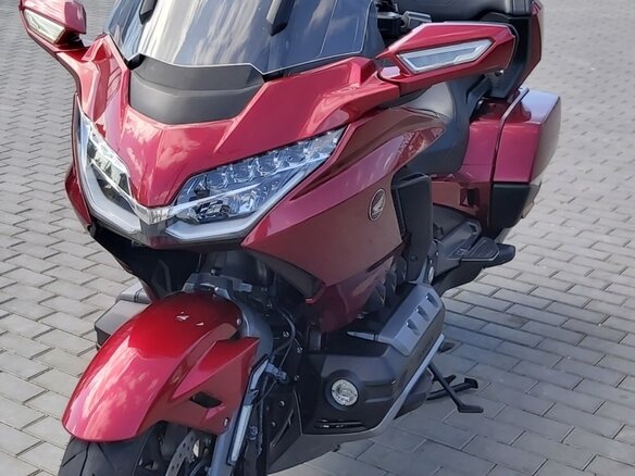 2018 Honda GL 1800 Gold Wing, красный, 2320000 рублей - вид 2