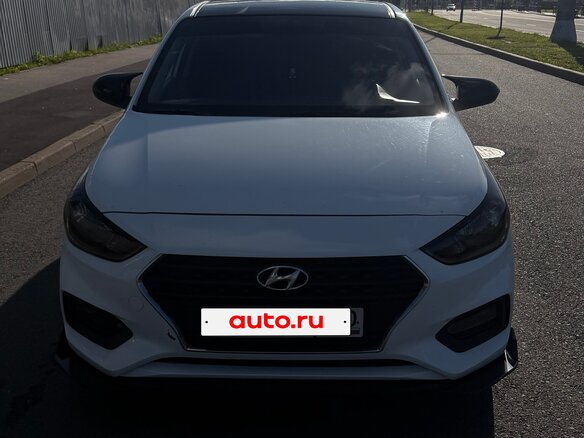 2018 Hyundai Solaris II, белый, 600000 рублей - вид 4