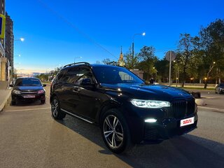 2020 BMW X7 40i I (G07), чёрный, 4850000 рублей, вид 3