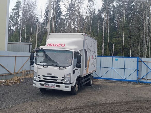 2023 Isuzu Elf (N-series), белый, 3500000 рублей - вид 2