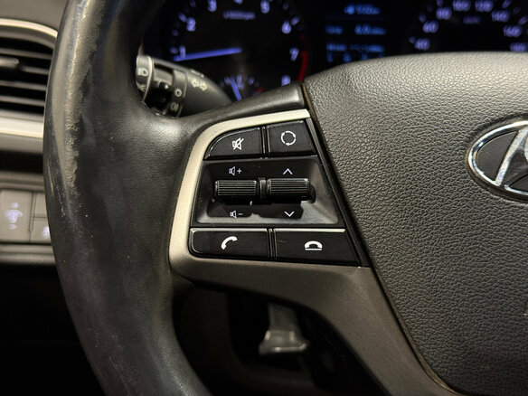2017 Hyundai Solaris II, серый, 1070000 рублей - вид 15