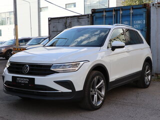 2021 Volkswagen Tiguan II Рестайлинг, белый, 2790000 рублей, вид 1