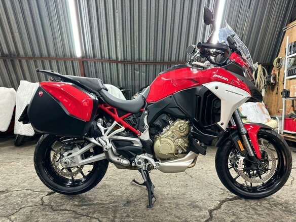 2021 Ducati Multistrada V4, красный, 2140000 рублей - вид 3