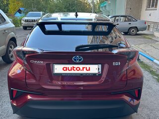 2018 Toyota C-HR I, красный, 2000000 рублей, вид 4