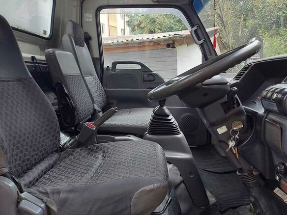2005 Isuzu Elf (N-series), белый, 1650000 рублей - вид 7