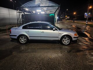 1998 Volkswagen Passat B5, серебристый, 180000 рублей, вид 4