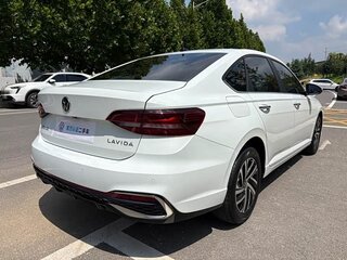 2023 Volkswagen Lavida III Рестайлинг, белый, 1292000 рублей, вид 5