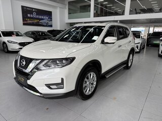 2023 Nissan X-Trail III Рестайлинг, белый, 1880000 рублей, вид 1