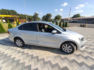 2013 Volkswagen Polo V, серебристый, 690000 рублей, вид 4