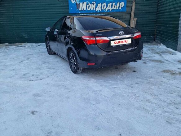 2013 Toyota Corolla XI (E160, E170, E180), чёрный, 1000000 рублей - вид 2
