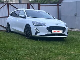 2018 Ford Focus IV, белый, 1450000 рублей, вид 3