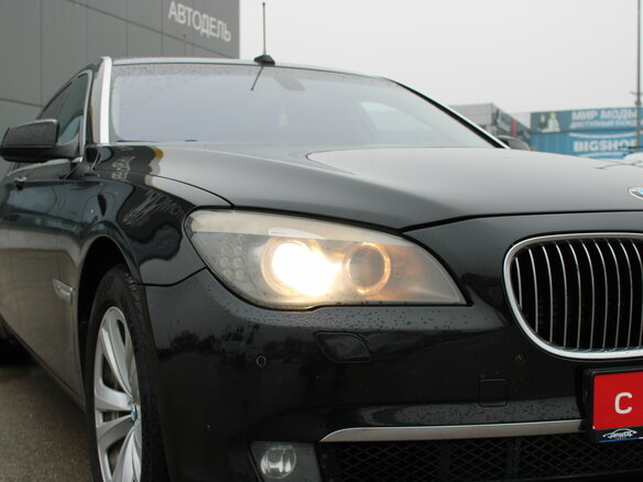 2010 BMW 7 серии Long 750Li V (F01/F02/F04), чёрный, 1415000 рублей - вид 28