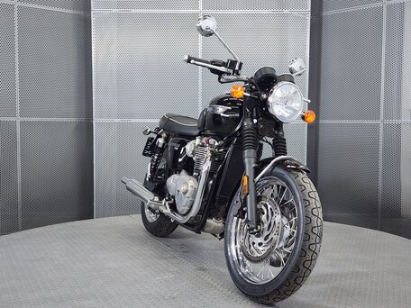 2016 Triumph Bonneville T120, чёрный, 875000 рублей, вид 3