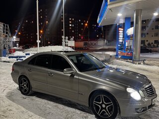 2007 Mercedes-Benz E-Класс 350 III (W211, S211) Рестайлинг, серый, 700000 рублей, вид 3