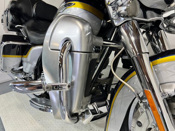 2012 Harley-Davidson Electra Glide, серебристый, 980000 рублей - вид 10