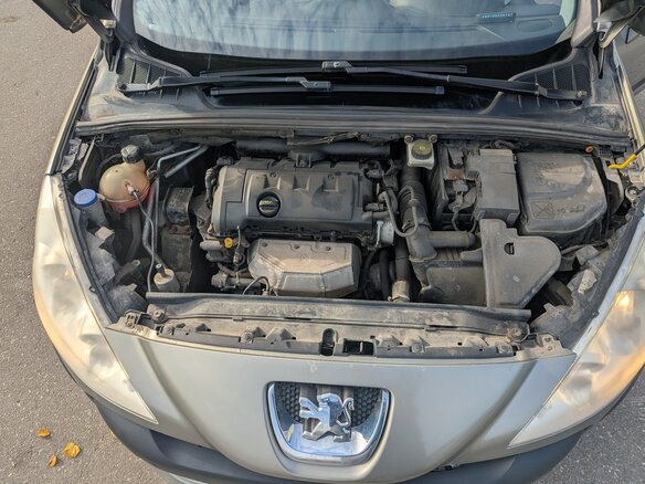 2010 Peugeot 308 I, серый, 320000 рублей - вид 16