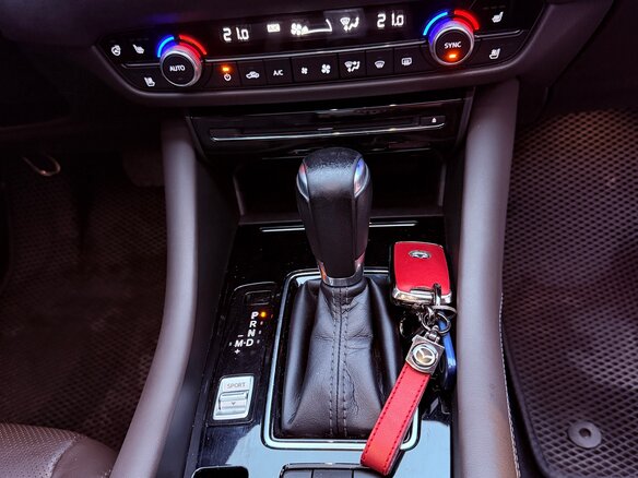 2021 Mazda 6 III (GJ) Рестайлинг 2, красный, 2600000 рублей - вид 19