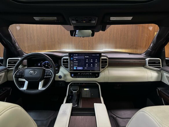 2024 Toyota Sequoia III, чёрный, 9481660 рублей - вид 9