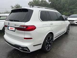 2022 BMW X7 40d I (G07), белый, 10300000 рублей, вид 4