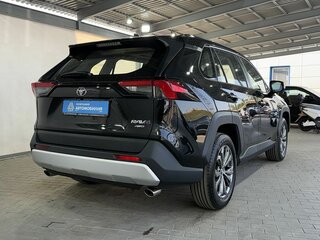 2025 Toyota RAV4 V (XA50), чёрный, 3849000 рублей, вид 5