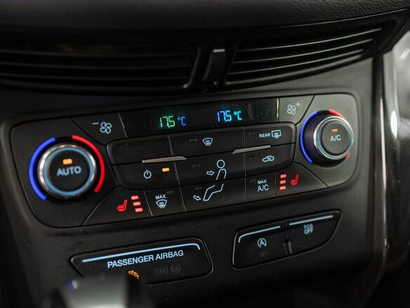 2017 Ford Escape III Рестайлинг, чёрный, 1579000 рублей - вид 20