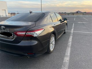 2019 Toyota Camry VIII (XV70), коричневый, 2450000 рублей, вид 4