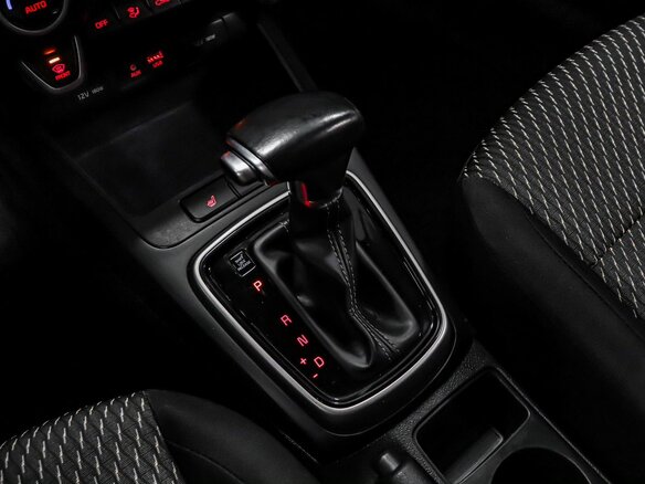 2018 Kia Rio IV, белый, 1279000 рублей - вид 9