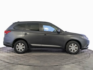 2018 Mitsubishi Outlander III Рестайлинг 2, серый, 1800000 рублей, вид 4