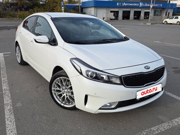 2017 Kia Cerato III Рестайлинг (Classic), белый, 1590000 рублей - вид 5