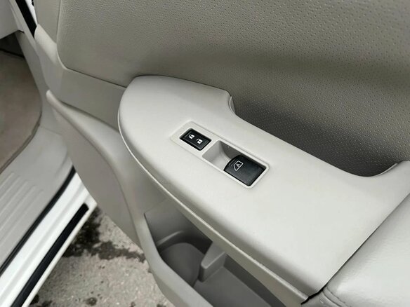 2017 Nissan Quest IV, белый, 2687000 рублей - вид 33