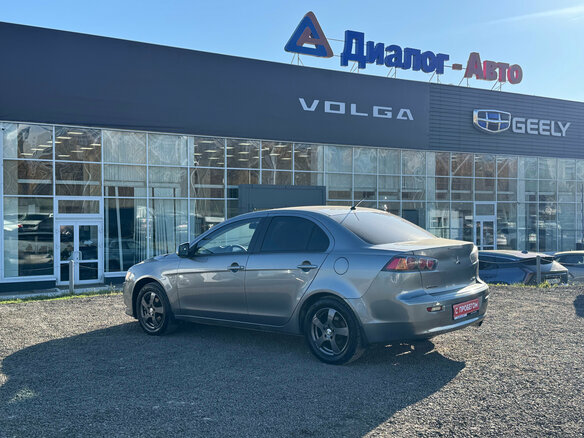 2012 Mitsubishi Lancer X Рестайлинг, серый, 700000 рублей - вид 2