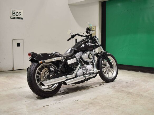 2009 Harley-Davidson Dyna Super Glide, чёрный, 777000 рублей - вид 4